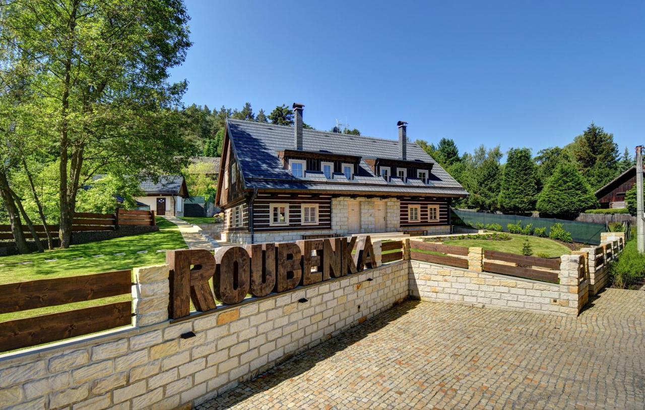 Roubenka Pod Troskami Apartment Ktova Ngoại thất bức ảnh